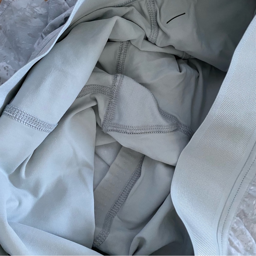 Lululemon Athletica Court Rival High Rise Light Gray Skirt Skort Tennis Run Golf - Picture 6 of 12